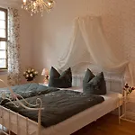 Appartement Apartmenthaus Im Hollaendischen Viertel